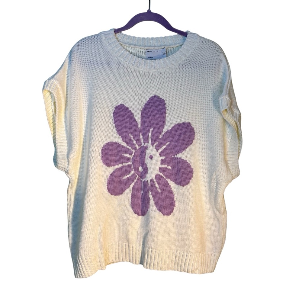 ASOS Yin‎ Yang Off White Short Sleeve Sweater with Large Purple Flower Sz 8